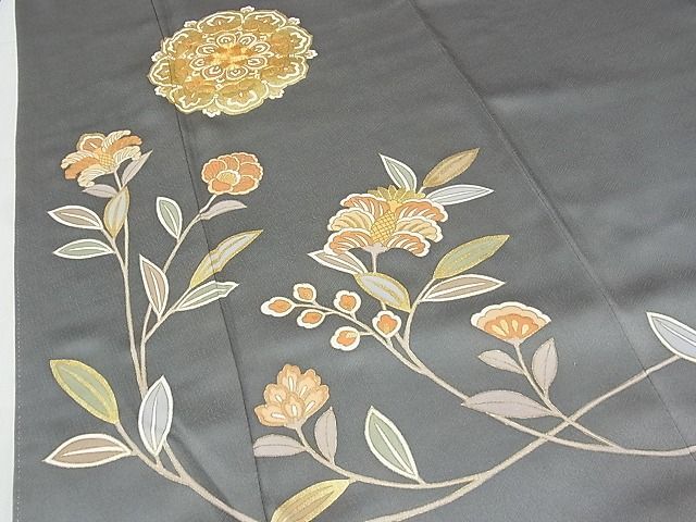 平和屋-こころ店■豪華色留袖 駒刺繍 枝花文 金彩 着丈160cm 裄丈66cm 正絹 逸品 未使用 AAAD4671Bwtの画像4