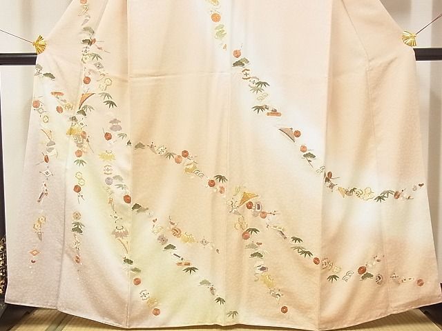 平和屋-こころ店■極上 訪問着 駒刺繍 総刺繍 宝尽くし花文 松竹梅 暈し染め 金糸 正絹 逸品 AAAD4167Ataの画像3