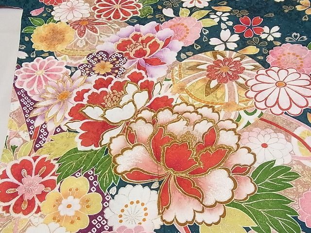 平和屋-こころ店■豪華振袖 刺繍 花 毬 暈し染め 金銀彩 銀通し地 正絹 逸品 AAAD4248Ataの画像4