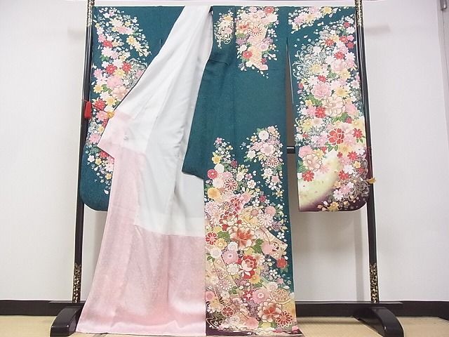 平和屋-こころ店■豪華振袖 刺繍 花 毬 暈し染め 金銀彩 銀通し地 正絹 逸品 AAAD4248Ataの画像2