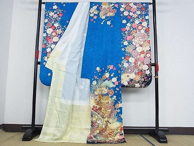 平和屋-こころ店■豪華振袖 駒刺繍 貝桶花毬文 暈し染め 金彩 正絹 逸品 AAAD0666Bnpの画像2