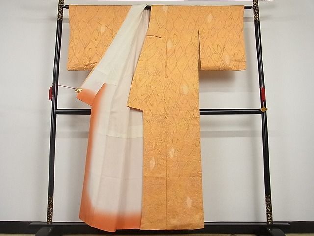 平和屋川間店■大変加工の良い総絞り小紋　鱗文様　着丈153cm　裄丈63.5cm　正絹　逸品　A-br4316_画像3