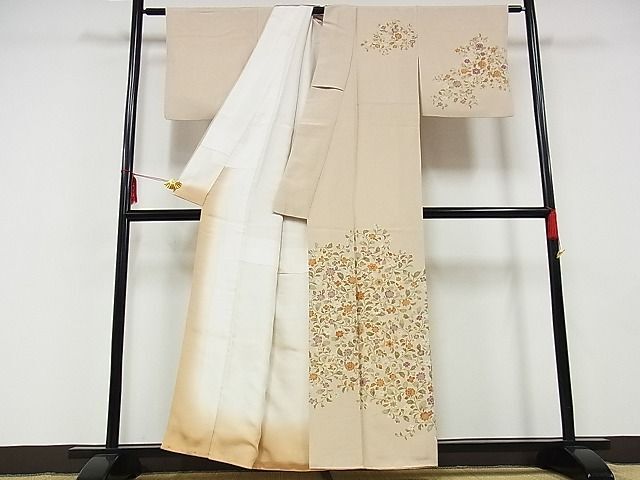 平和屋-こころ店■訪問着　花唐草文　金彩　正絹　逸品　AAAD0225Bzg_画像2