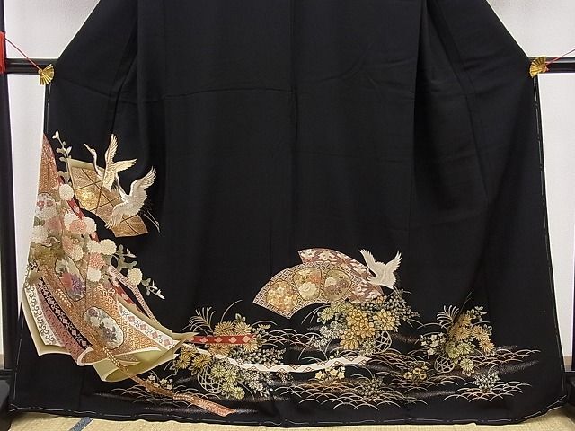 平和屋野田店■豪華黒留袖 駒刺繍 吉祥飛鶴花文 金銀彩 逸品 未使用 BAAC8819pkの画像3