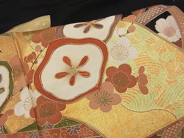 平和屋野田店■豪華黒留袖　駒刺繍　松竹梅地紙飛鶴文　暈し染め　金彩　逸品　BAAC8304yt_画像5