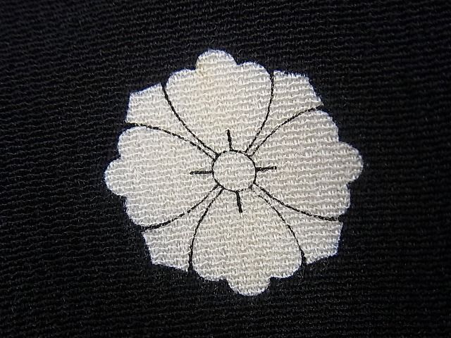 平和屋野田店■豪華黒留袖 駒刺繍 扇面飛鶴花文 銀彩 逸品 BAAD1435ghの画像6