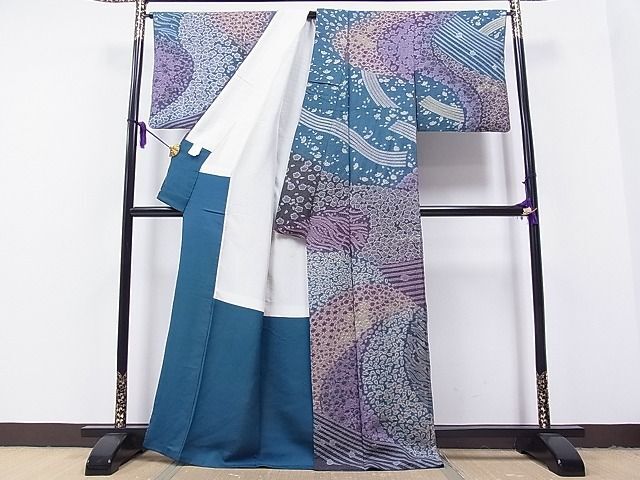 平和屋1■訪問着　相良刺繍　重ね絞り　朧染　流水草花文　金通し地　逸品　CAAC2347hy