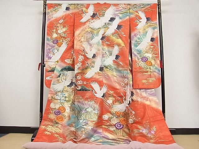 平和屋-こころ店■極上　色打掛　刺繍　松竹梅飛鶴草花文　暈し染め　金銀彩　正絹　逸品　AAAC0643Abr_画像1