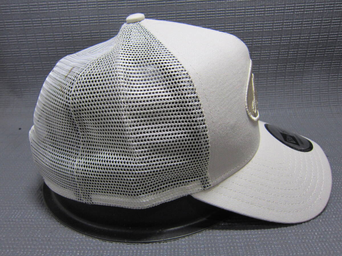 NEW ERA ニューエラ　オールドロゴ刺繍　メッシュキャップ　帽子　白　スナップバック フリーサイズ　S2404E_画像3