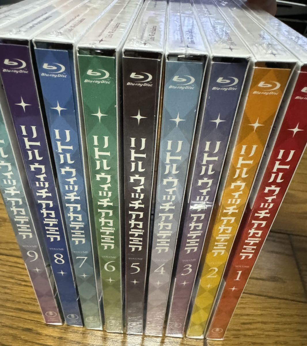 リトルウィッチアカデミア Blu-ray (初回生産限定版) 全9巻セット 色紙とカードフォルダ付の画像6