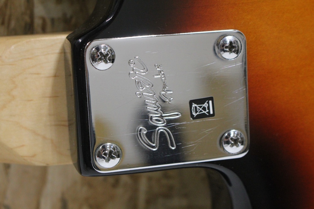 SH03371 Squier Fender ストラト エレキギター シリアルナンバーCOB090867812 音出確認済 中古品の画像7
