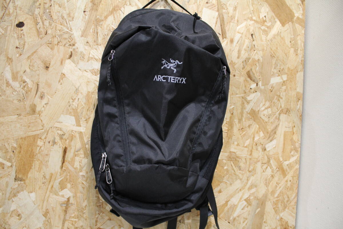 TH04205　ARCTERYX　リュック　バックパック　高さ約45㎝×高さ約25㎝×幅約13㎝　中古品_画像1