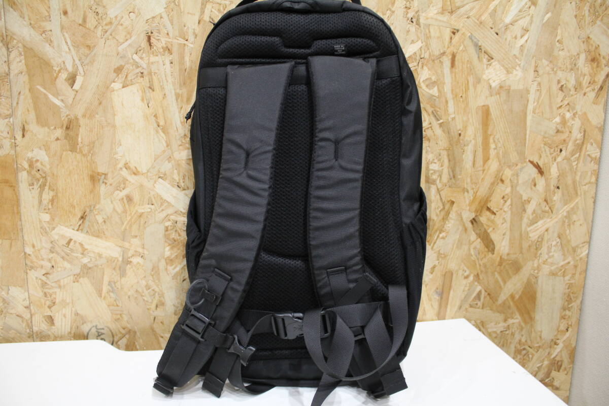 TH04205　ARCTERYX　リュック　バックパック　高さ約45㎝×高さ約25㎝×幅約13㎝　中古品