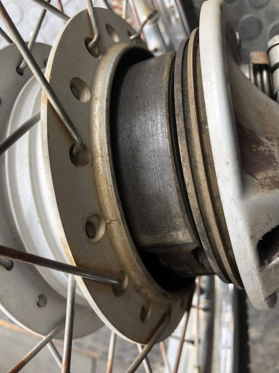 リトルカブ フロントホイール ブレーキシュー ブレーキドラム シャフト AA01 HONDA タイヤ の画像6