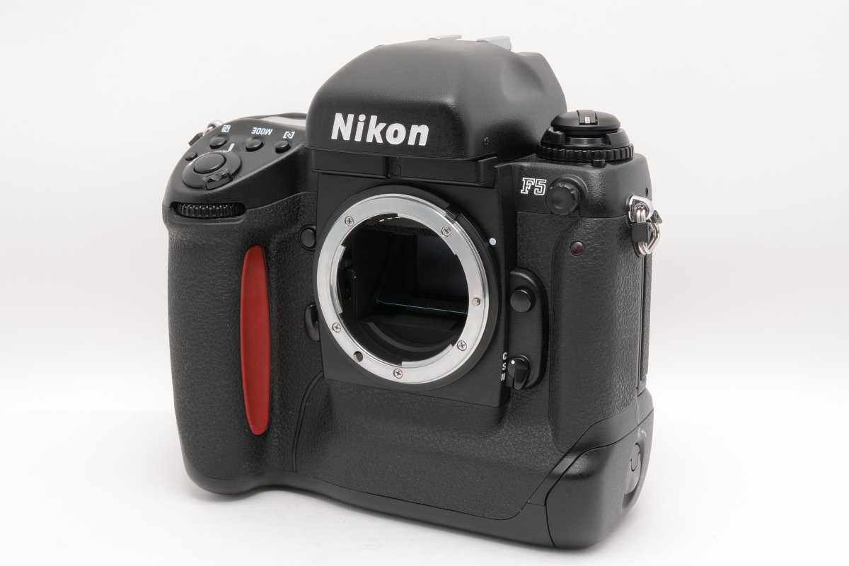 【良品/外観美品】 Nikon ニコン F5 ボディ AFフィルム一眼レフ + 純正おまけ(レンズ AF 35-70mm/スピードライト SB-19) #4379_画像2