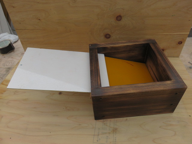 Япония меласса пчела гнездо коробка внизу коробка slope 30 гнездо . внизу коробка 