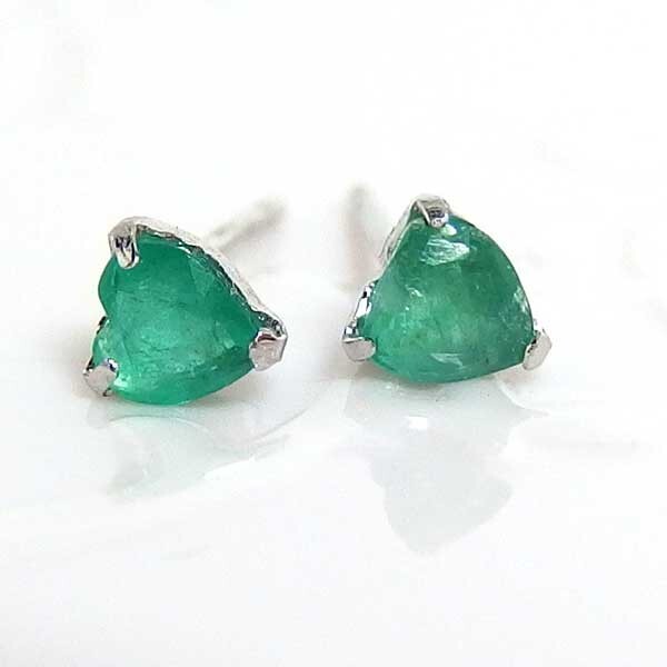 [ free shipping ]K18WG emerald Heart stud earrings #IA1545-1