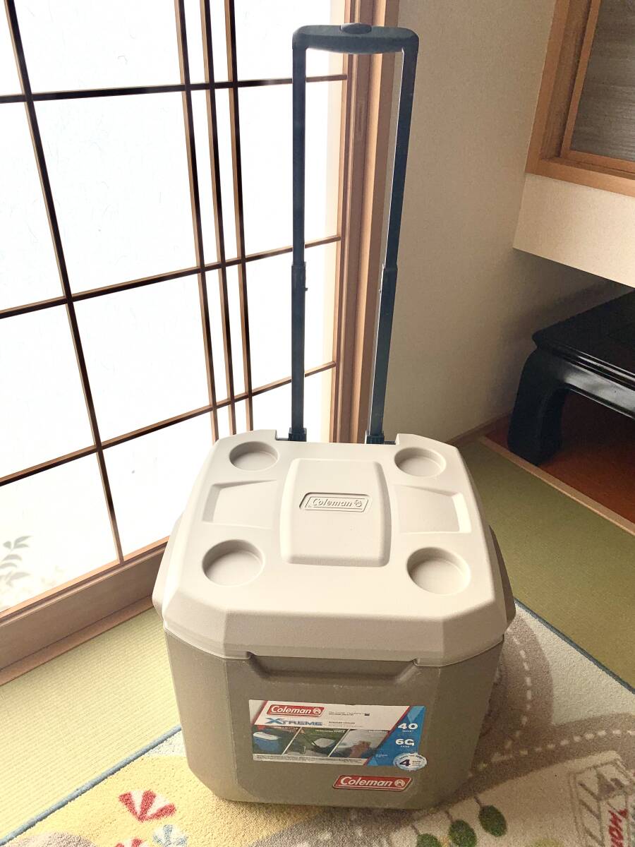 中古★コールマン クーラーボックス 40QT★ベージュツートンカラー