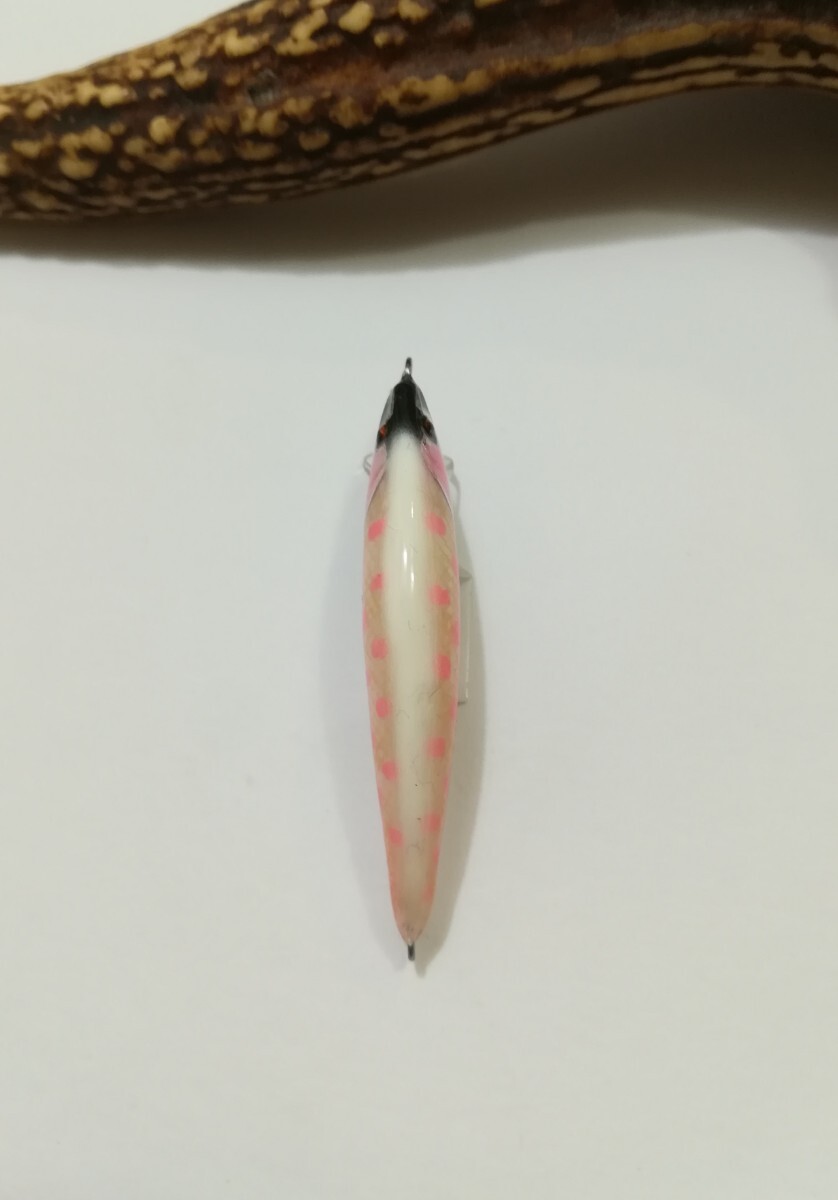 ハンドメイドミノー ホワイトヤマメ ピンクパーマーク 白蝶貝&高麗アワビの画像6