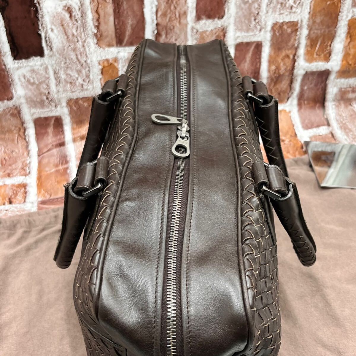 『美品 付属品付き』BOTTEGA VENETA ボッテガヴェネタ ビジネスバッグ ショルダー未使用品 ボストン 2way 通勤 鍵付き 保存袋 メンズの画像7