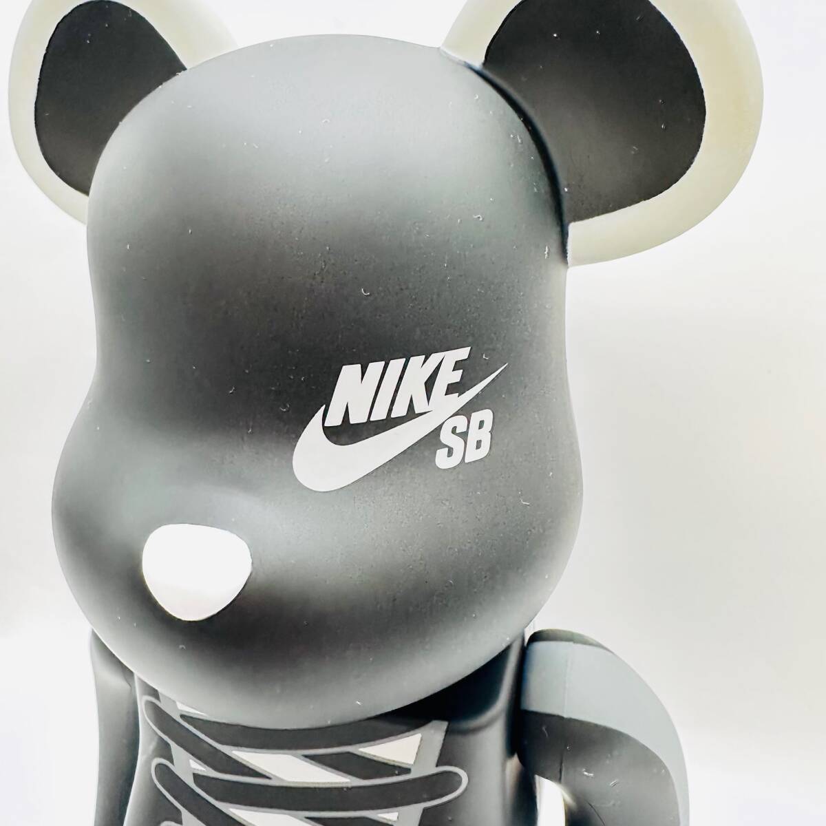 BE@RBRICK Bearbrick NIKE Nike SB BLACK 100% & 400% MEDICOM TOYmeti com * toy figure ultra rare collection 1 jpy exhibition 