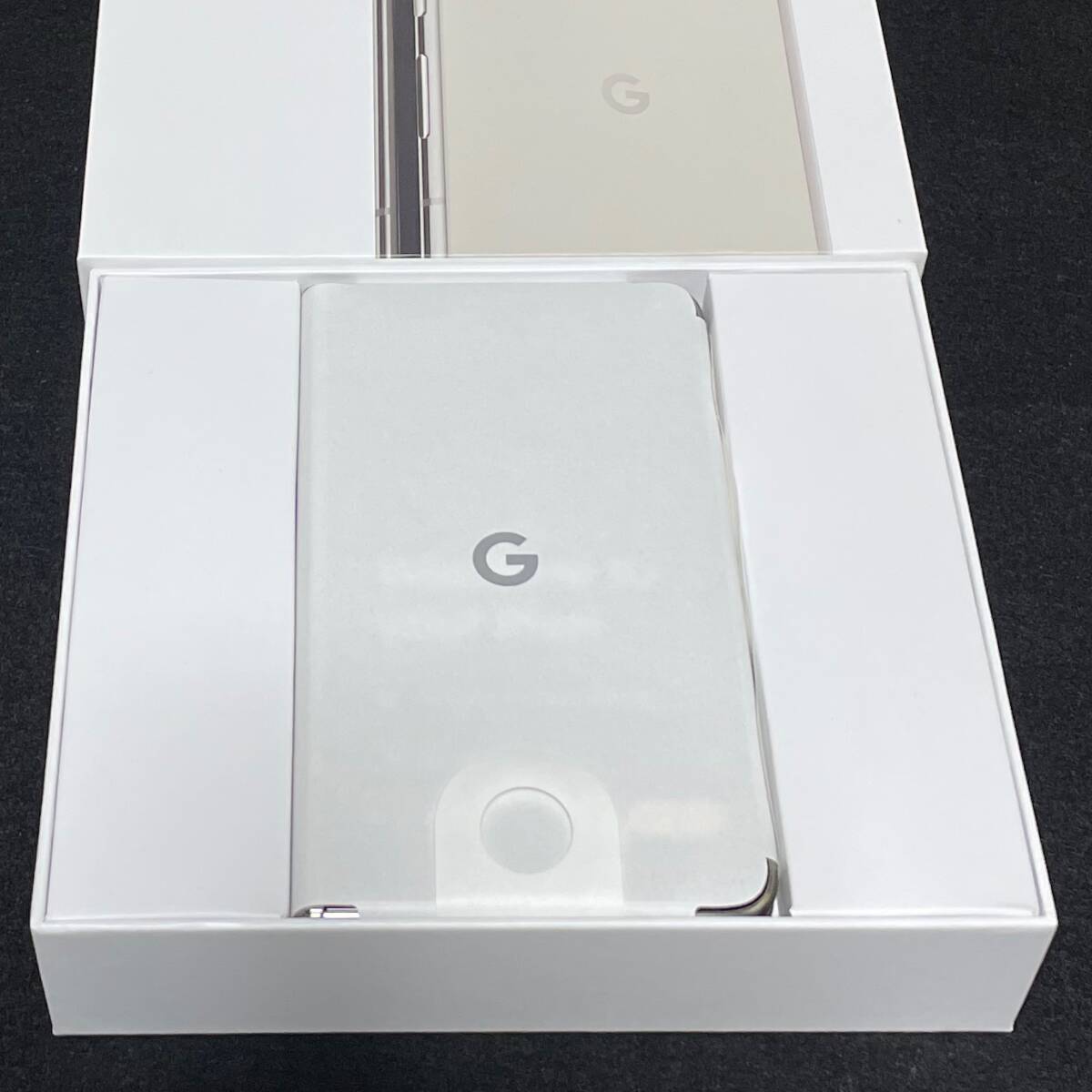 【新品/未使用/SIMフリー】Google Pixel Fold［G0B96］256GB ポーセリン★判定〇/残債なし/au版SIMフリー★ 04291の画像2