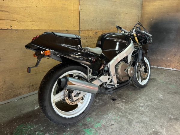 ホンダ CBR250R MC19 落札後の返品可 1スタ (検 ZX-25 ニンジャ VT GSR VFR RVF ホーネット NSR CBR CB FZR YZF TZR MT-25 GSXR ガンマ γの画像2