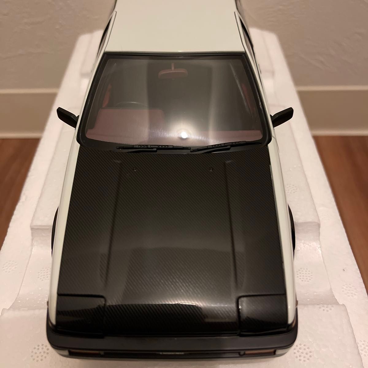 AUTOart 1/18　トヨタ スプリンター トレノ (AE86) 頭文字 D プロジェクトD ファイナルバージョン