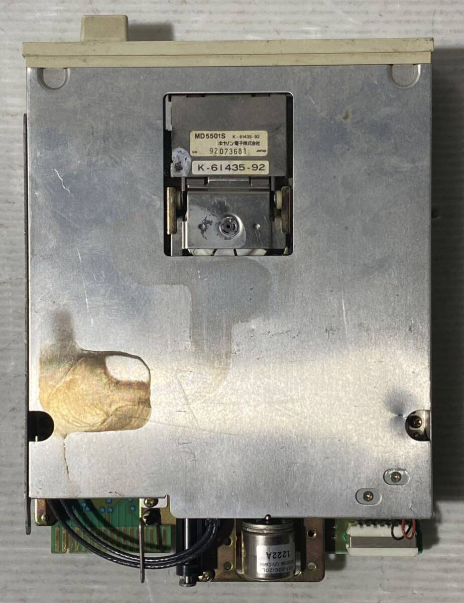 動作未確認 キャノン電子 5.25インチ フロッピーディスクドライブ MD5501S ジャンク 362の画像2