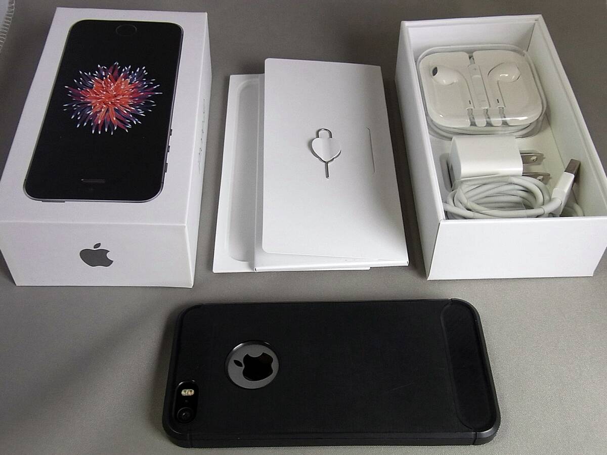 アップル Apple iPhone SE 第1世代 SIMフリー Space Gray 64GB 送料無料 (USED）の画像5