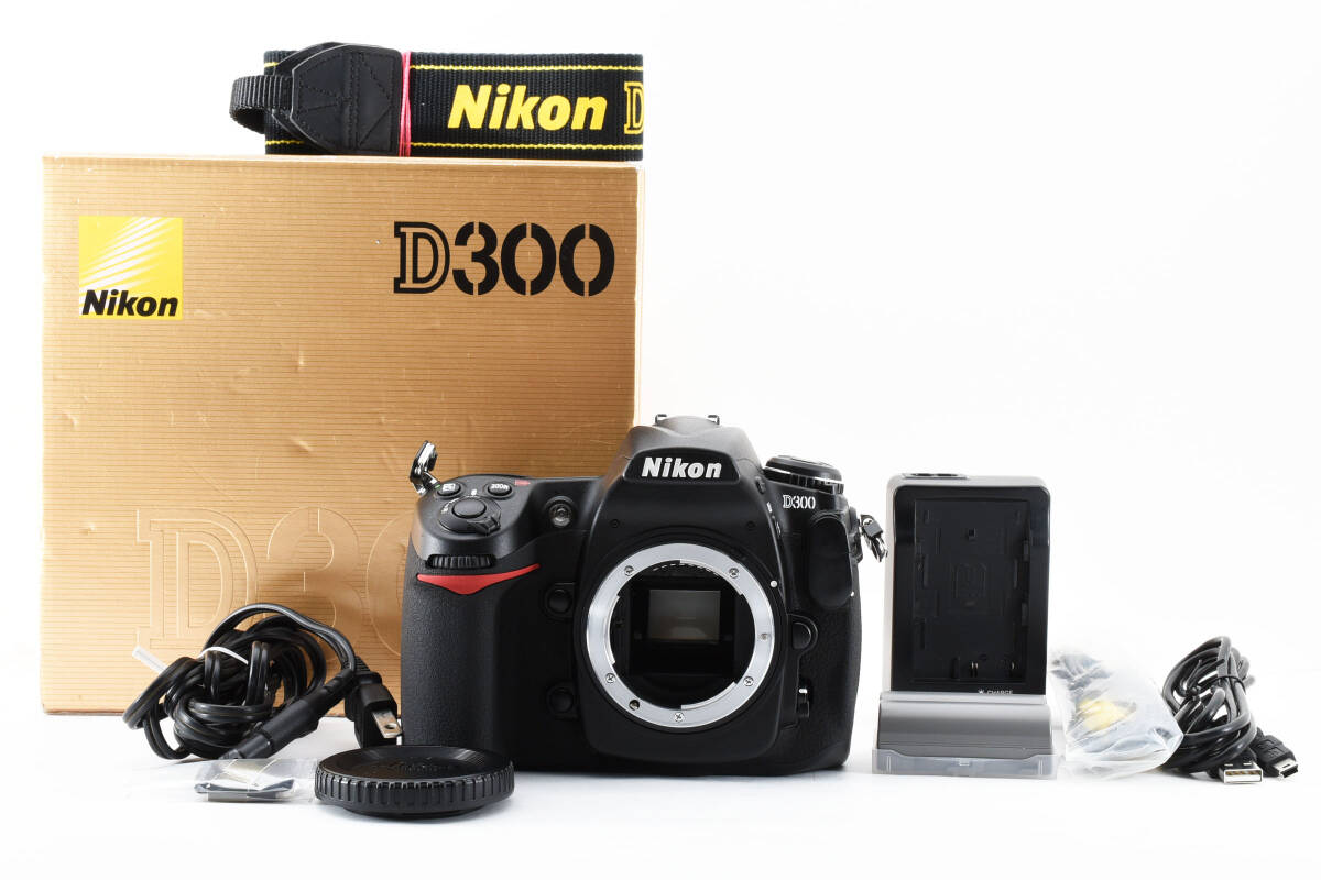 ★☆【良品】 Nikon D300 ボディ 元箱付き　#4028☆★_画像1