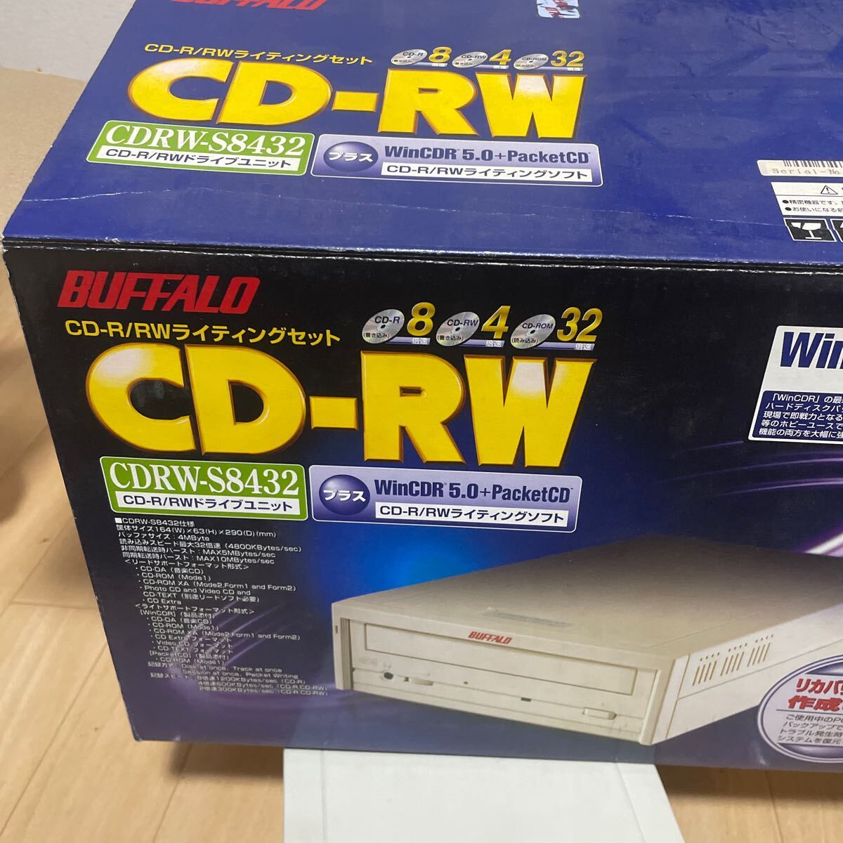 BUFFALO製 CDRW-S8432 CD-R/RWドライブ SCSI接続 ジャンク扱いの画像1