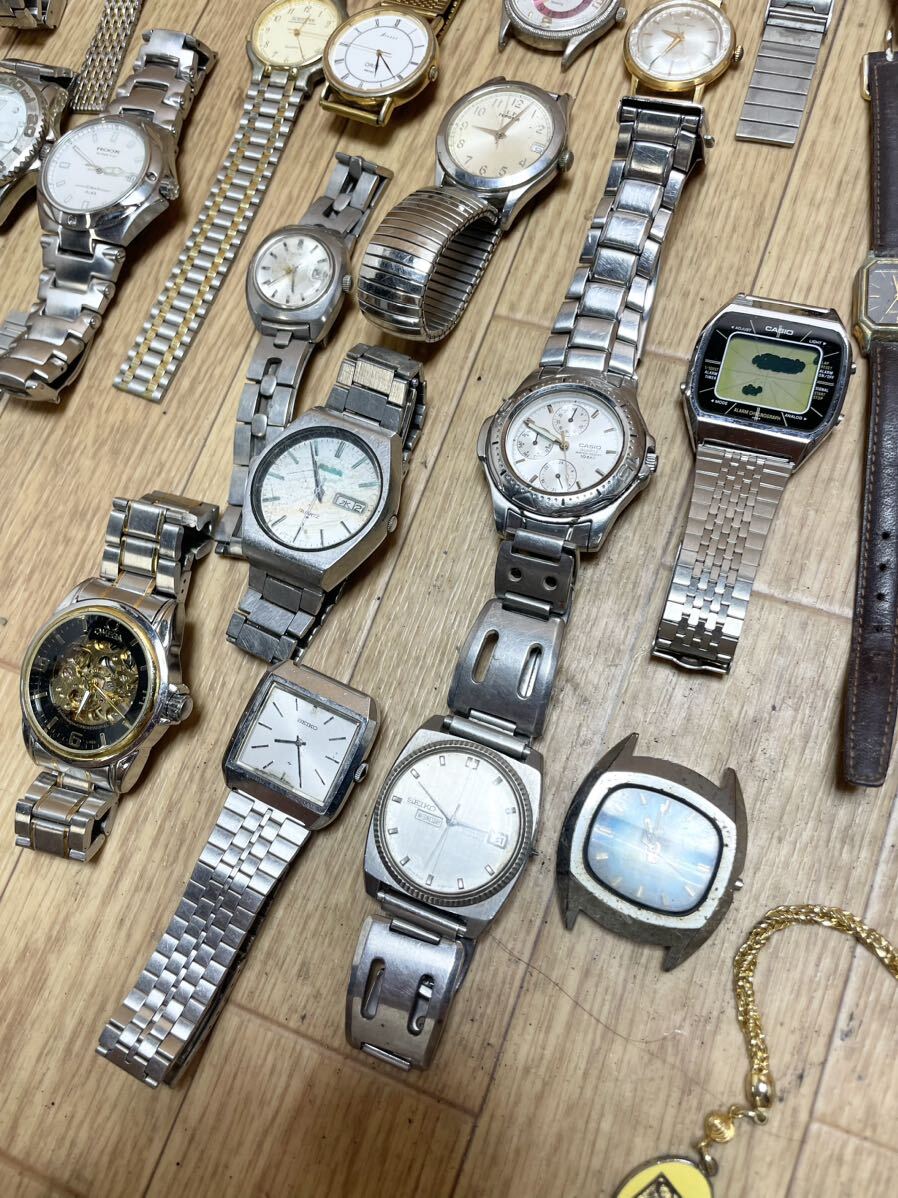 腕時計 SEIKO CITIZEN セイコー G-SHOCK シチズン 機械式 懐中時計 等 5.3kg以上 まとめ売り 大量 まとめて 120点以上 X19の画像2