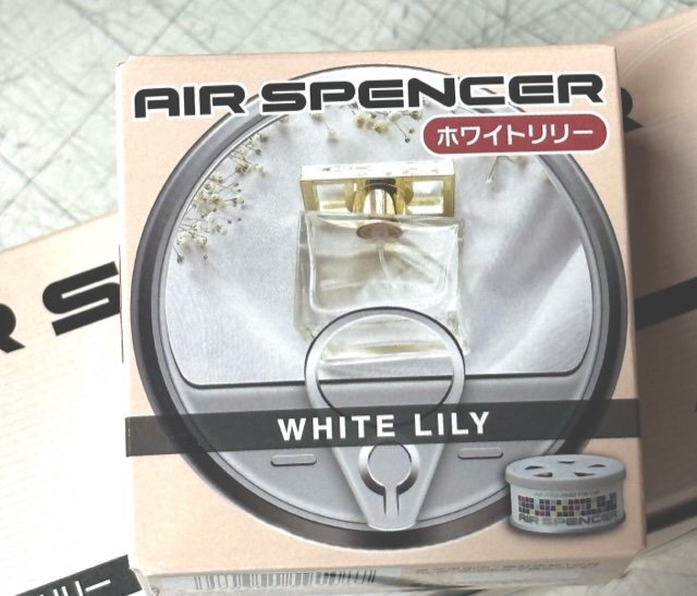 ★超新製品★人気の自動車用芳香剤 栄光社 エアースペンサー AIR SPENCER 丸缶タイプ【ホワイトリリー】 10個の画像1