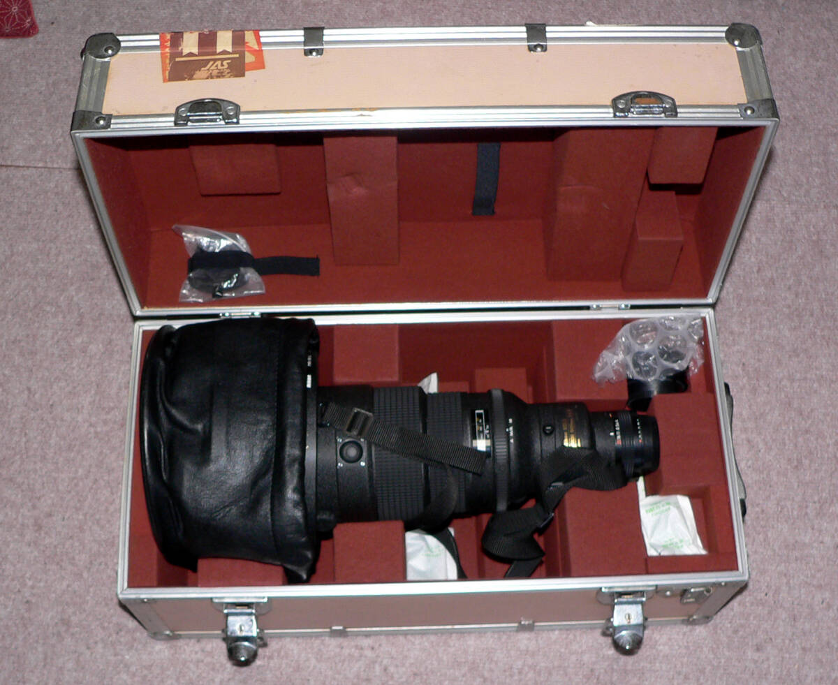 ★ ジャンク品 / Nikon ED AF-I NIKKOR 600mm F4 D 、テレコンバーター TC-14E ★の画像1