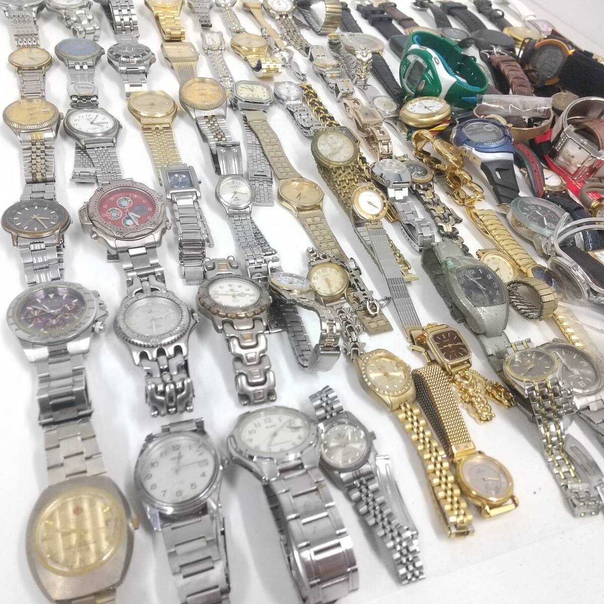 1905 腕時計等 大量 まとめ売り 約100本 SEIKO CITIZEN CASIO その他 ジャンク品_画像1