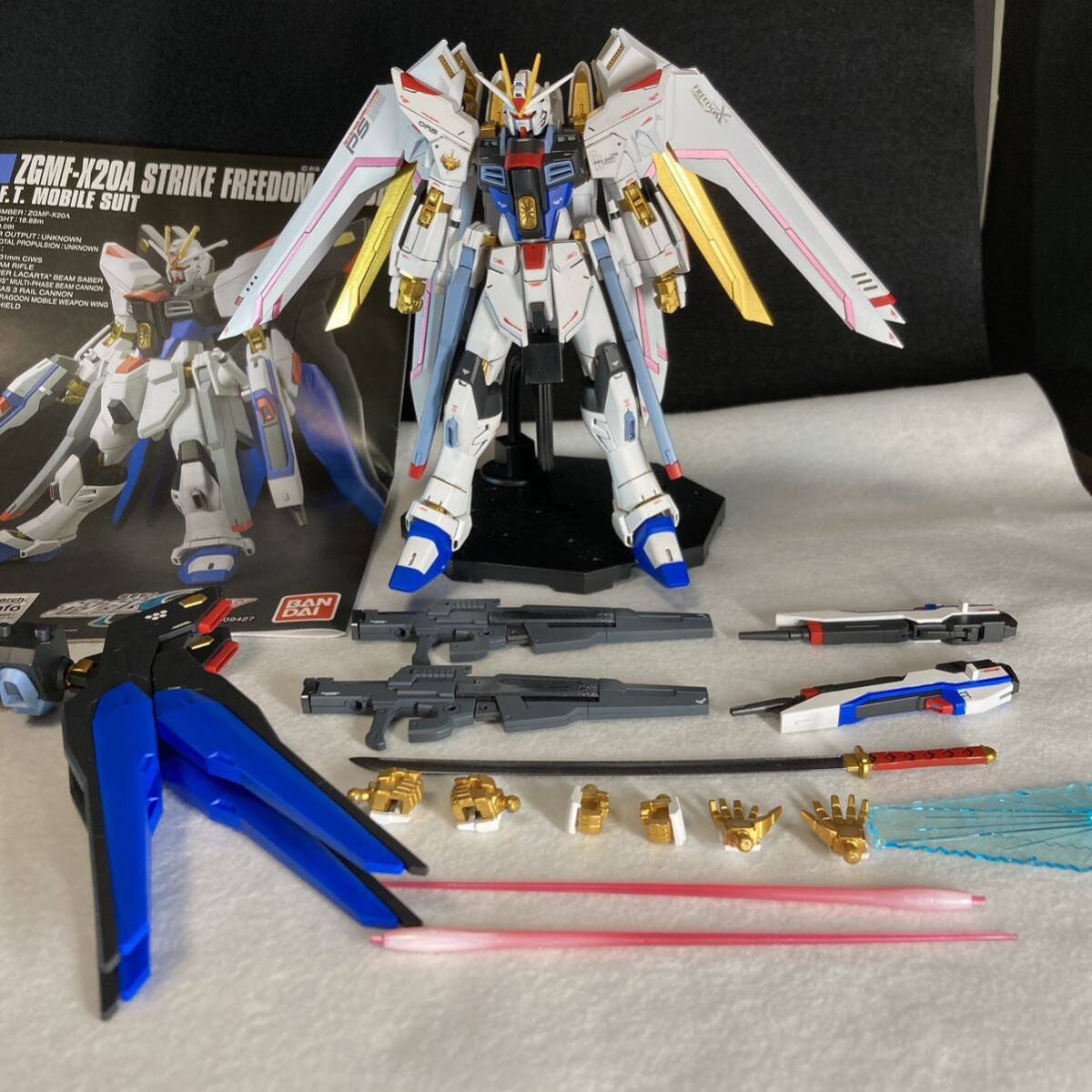 HGCE ストライクフリーダムガンダム オリジナルカスタム 全塗装完成品 １円スタート 改修 改造 マイティーストライクフリーダムガンダム風の画像10