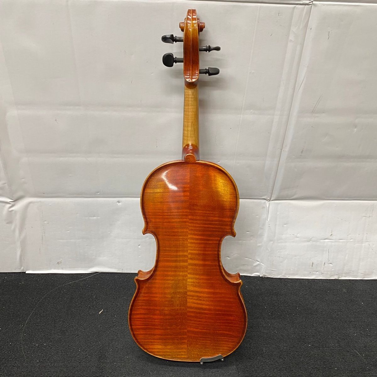 A505-O35-1672 Karl Hofner カールヘフナー バイオリン KH200 1991年製/弦楽器 吹奏楽/ハードケース 弓(T.SUGITO) 付 ⑤の画像5