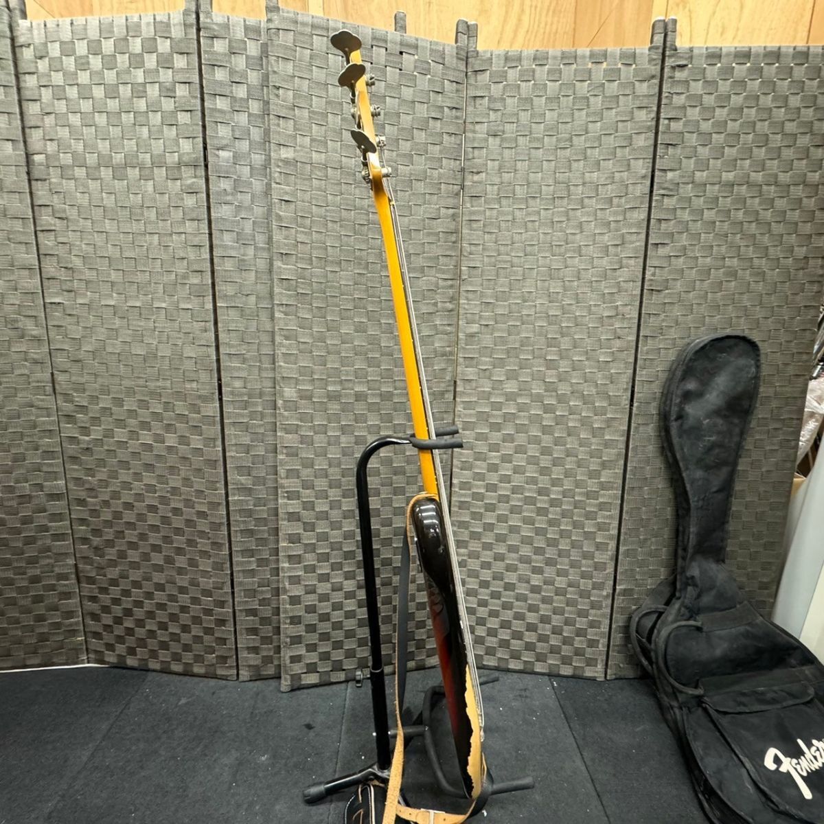 Z825-K51-740◆Fender Japan フェンダー ジャパン PRECISION BASS プレシジョンベース エレキベース レッド系 弦楽器 ソフトケース付 ②の画像6