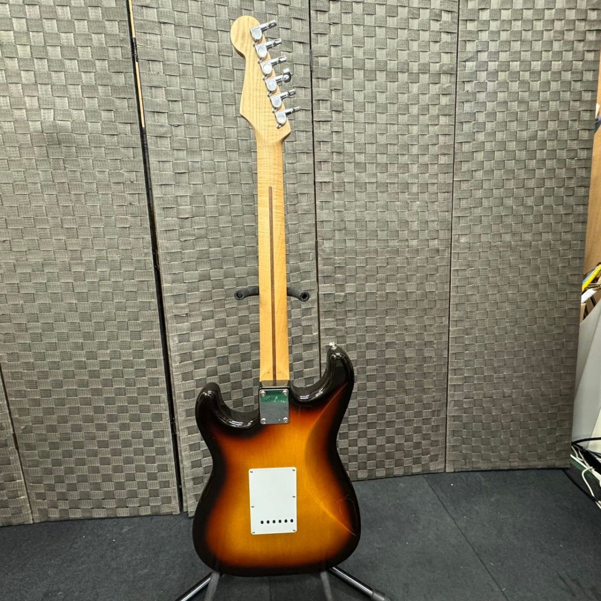 C818-K51-711◆Fender Japan フェンダー ジャパン STRATOCASTER ストラトキャスター エレキギター ソフトケース付き 通電・音出しOK ②の画像7