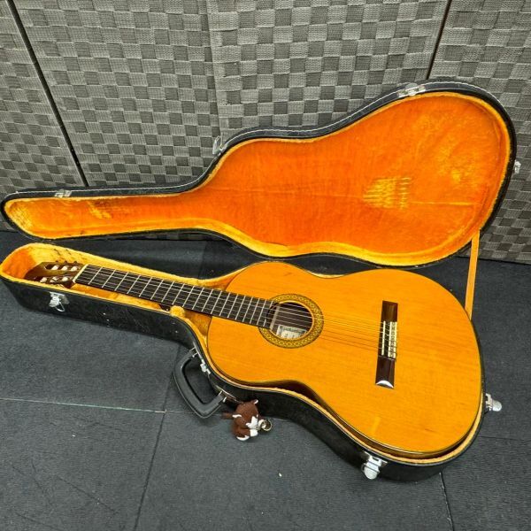 F833-O15-5317◆ RYOJI MATSUOKA 松岡良治 LUTHIER Model.30 7618 クラシックギター ハードケース 6弦 弦楽器 ⑥_画像1