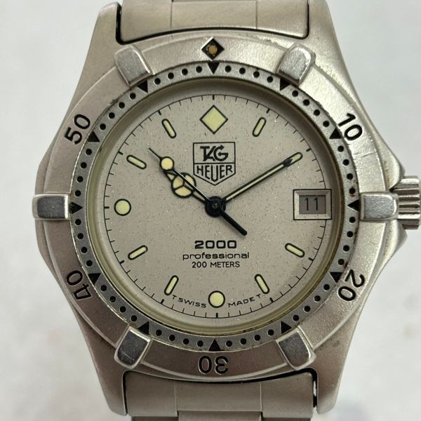 F607-K51-539◎TAG HEUER タグホイヤー 2000シリーズ 962.213 プロフェッショナル 200M クォーツ デイト シルバー文字盤 メンズ 腕時計 ④の画像1