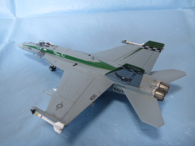 【リペイント完成品】1/144 『 F/A-18E SUPER HORNET 』ダムバスターズ CAG機 "Chippy Ho"の画像2