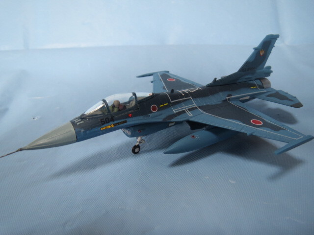 【完成品】1/144 F-Toys 『 F-2A 』 第１術科学校 浜松基地　(504)_1/144 F-2A 浜松基地(504)