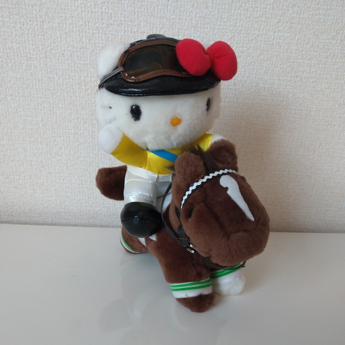 JRA×サンリオ お馬deキティちゃん ディープインパクト ぬいぐるみ m260 Yahoo!オークション - JRA限定 お馬deキティちゃん ぬいぐるみ