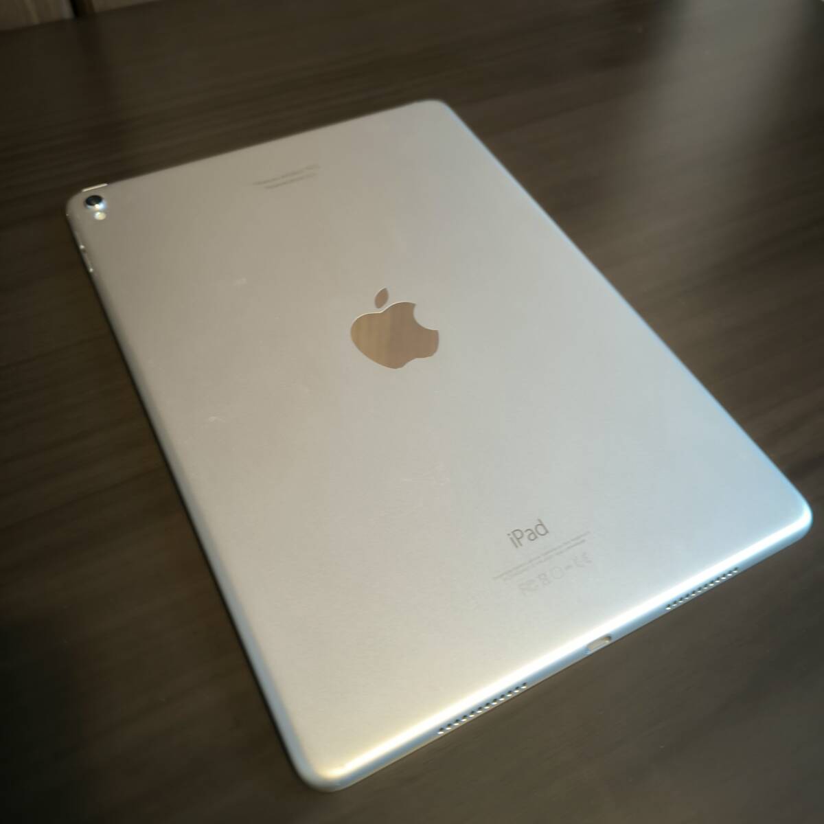 【売り切り】iPad Pro 9.7 wifi model 128GB_画像3