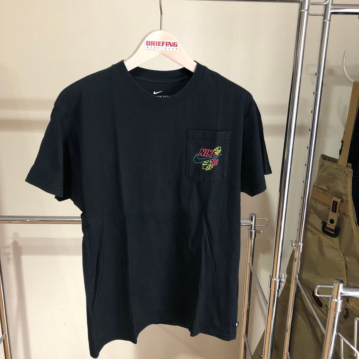 M   NIKESB   NIKE   SB   ナイキ　エスビー　　tシャツ