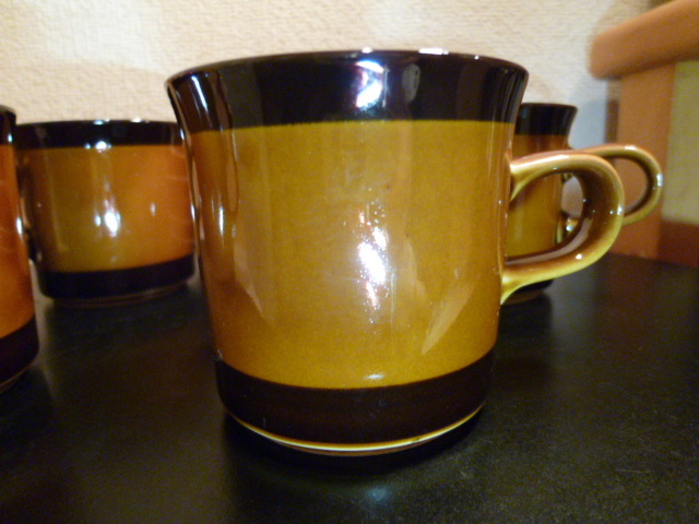 陶磁器製 コーヒーカップ＆ソーサー５客 新品・未使用・展示品の画像2