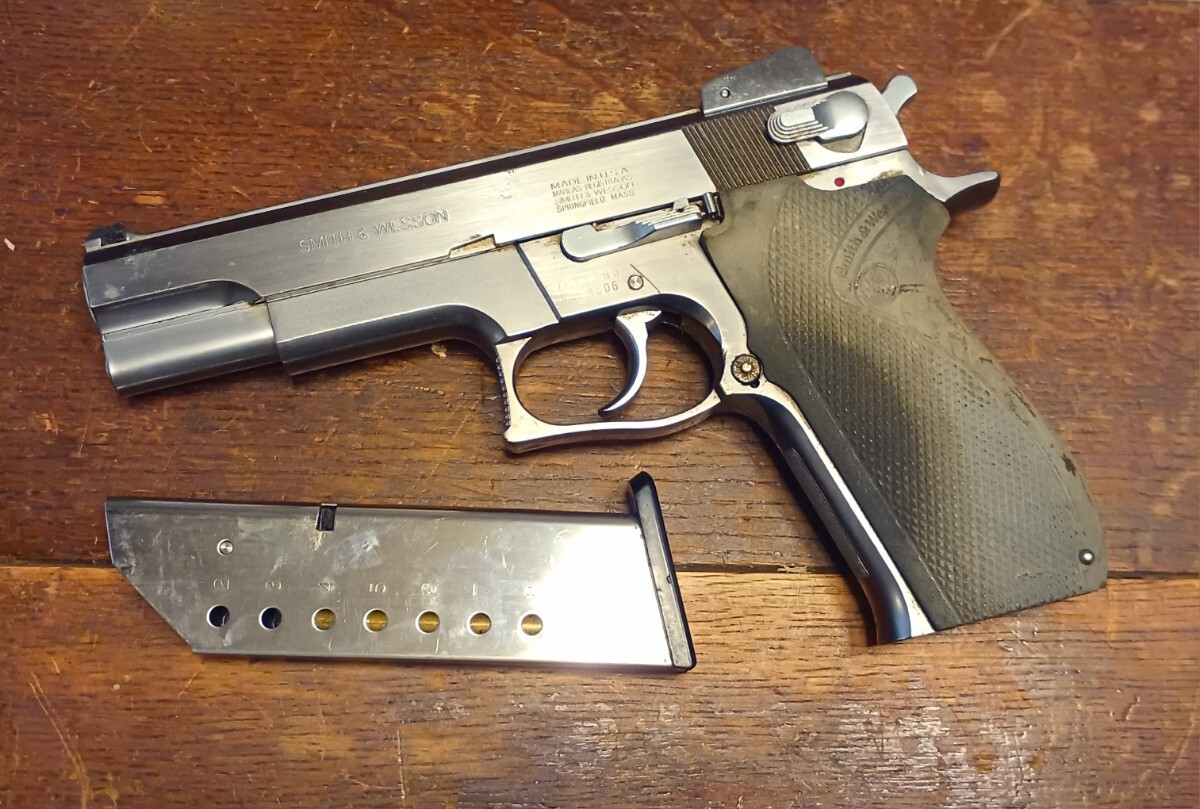 S&W M4506 ガスガン ジャンクの画像1