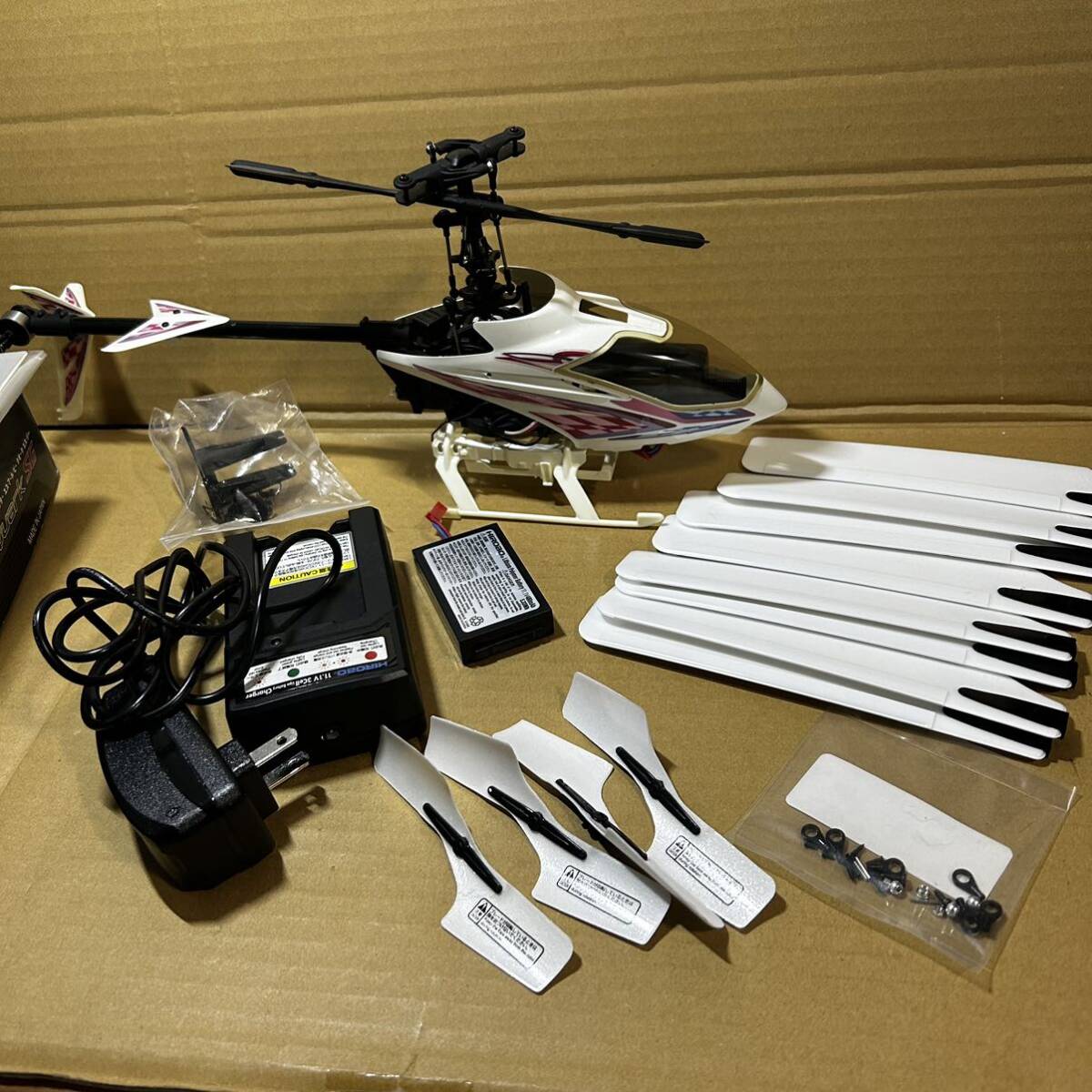 HIROBO ヒロボー電動RCヘリコプターSRB QUARK SG S.R.B クオーク